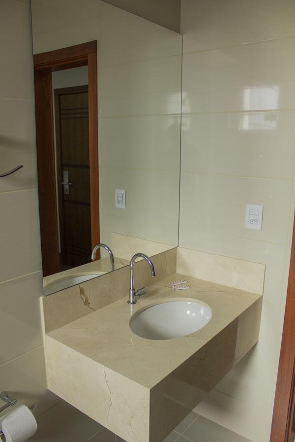 Single Room,613177695:JPEG